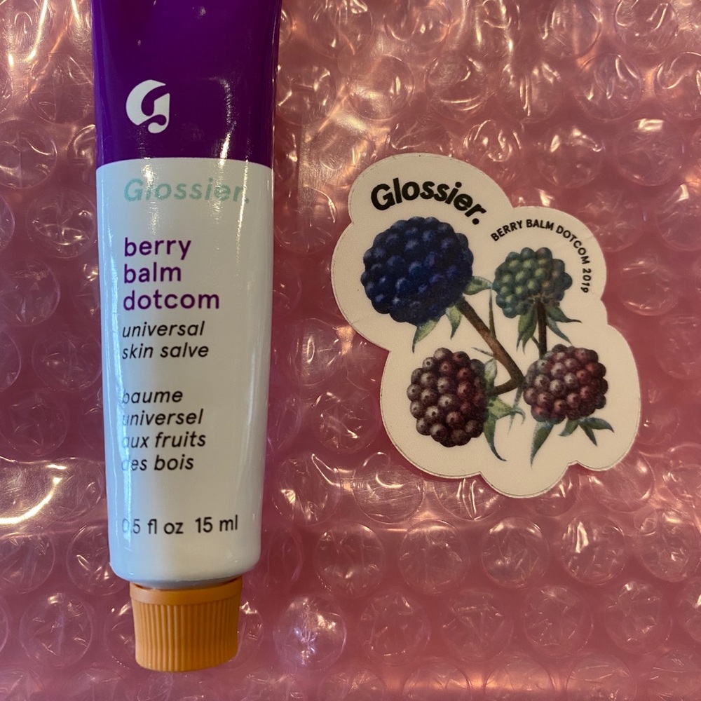 GLOSSIER BERRY BALM
